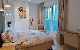 Spacious One Bedroom Close To Burj Khalifa, Dubai Mall In Business Bay